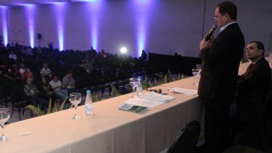 Colatto palestra no XXIX CBA (Congresso Brasileiro De Agronomia)