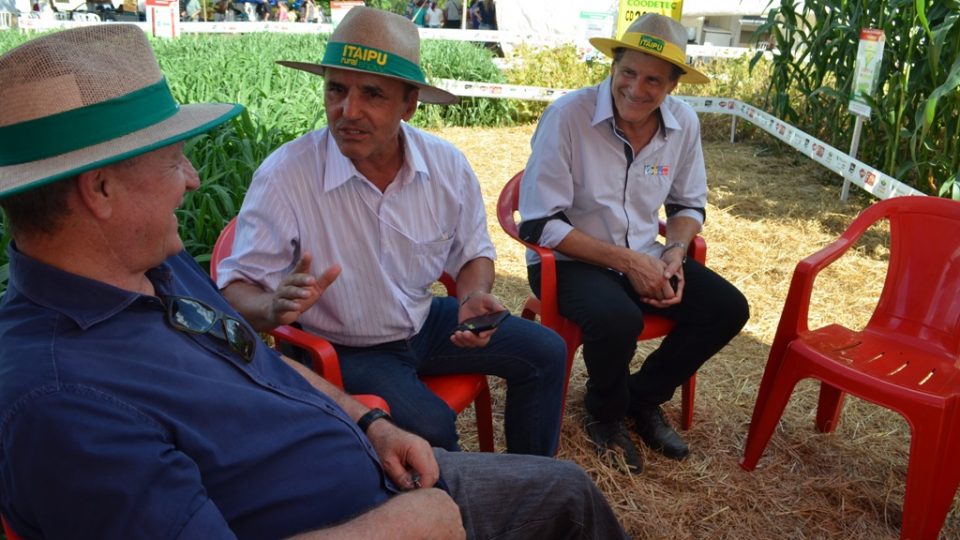 Colatto visita Itaipu Rural Show e destaca importância das feiras agrícolas
