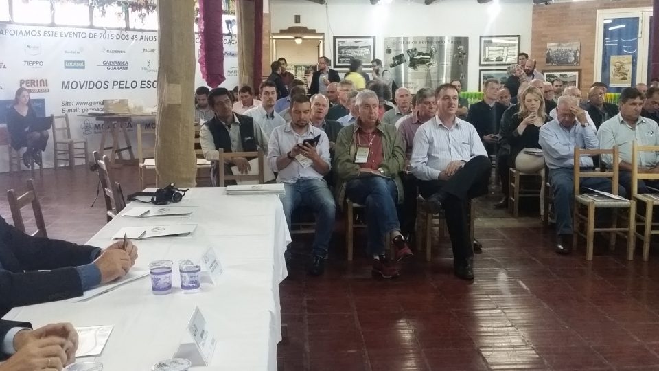 Colatto participa de reunião da Vitivinicultura na Festa da Uva