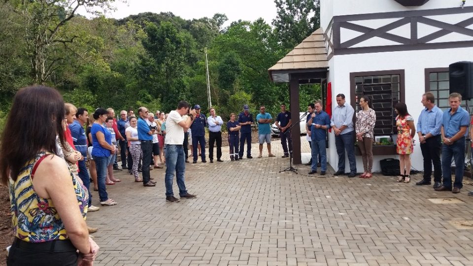 São Carlos inaugura portal