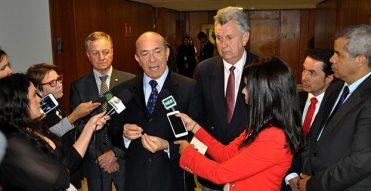 Ministro Chefe da Casa Civil recebe demandas de Colatto