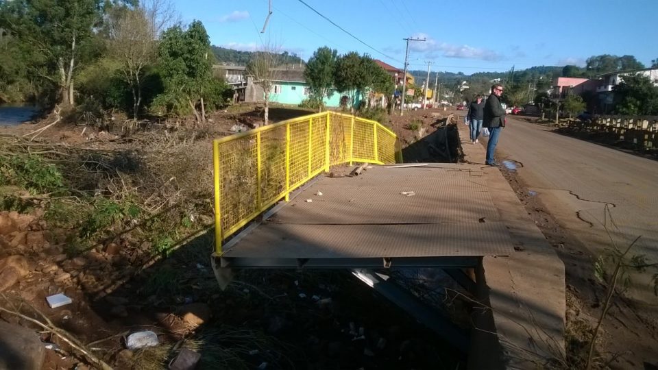 Colatto comunica recursos para a reconstrução de pontes em Coronel Freitas