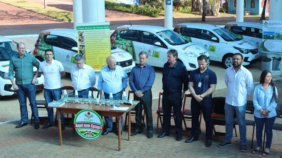 Epagri contempla 11 municípios catarinenses com veículos novos